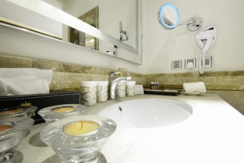 Goot Resorts image 22